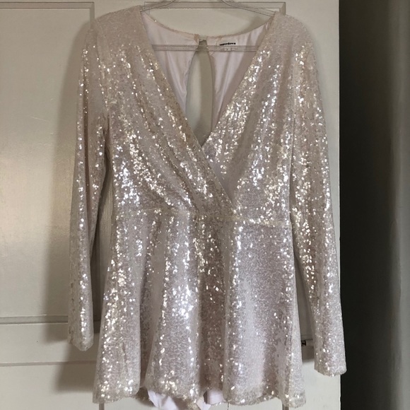 Superdown Devonne Surplice Romper - Picture 2 of 5